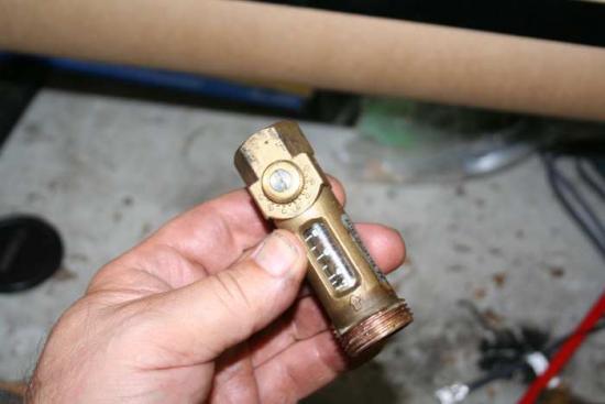 Flowmeter in hand